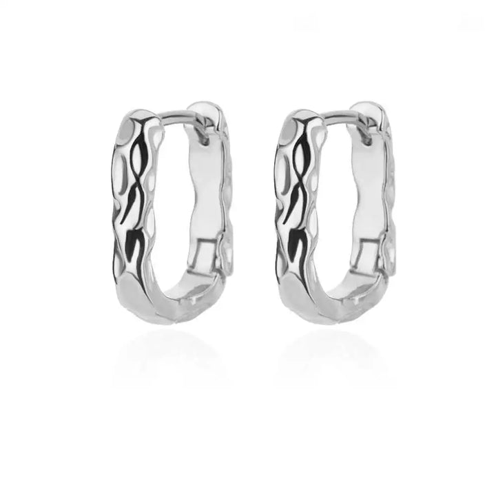 MILENA® WOBBLE OVAL EARRING